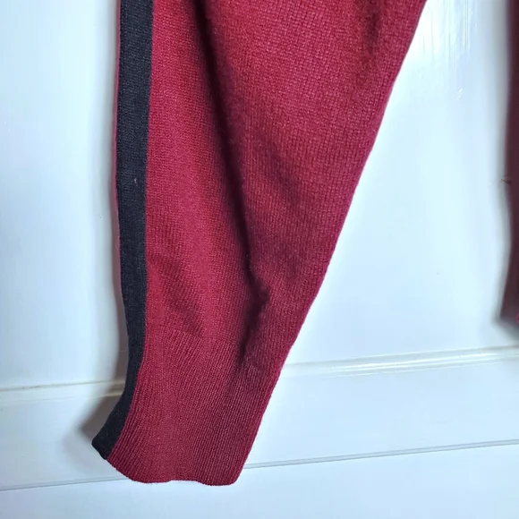 Juicy Couture Cashmere Zip Up Sweater Cardigan Size Medium Burgundy Red *FLAWS* - Picture 7 of 12